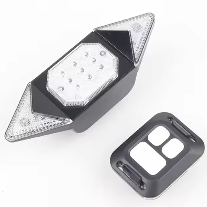 Велофонарь LY-6700 с указанием поворотов (red+yellow+blue), waterproof, ЗУ microUSB, Li-Ion аккум., пульт управления, CR2032 оптом в Украине